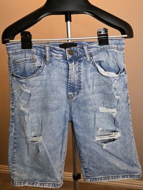 Forever 21 Men Distressed Denim Shorts Size 32 Light Wash Ripped Jean Shorts